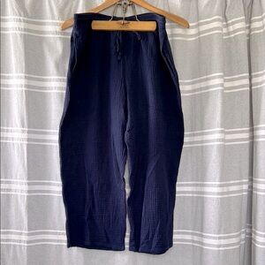 Jessica Simpson Navy Gauze Cropped Pants in Medium